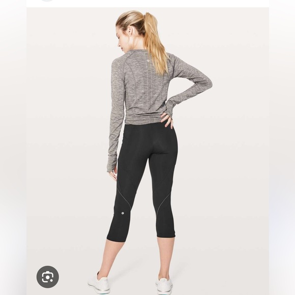 lululemon athletica Pants - LULULEMON lead The Pack Black Crop Leggings Size 8 Women Casual Athletic A16